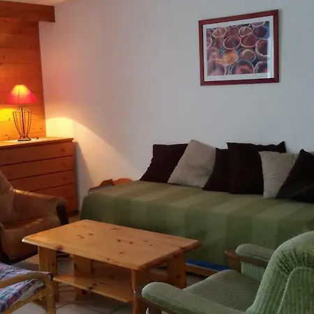 Chalet Ermina לינה וארוחת בוקר לייסין